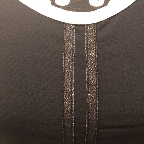 🌹Chrissie for Tail Athletic stretch ruched sparkle vertical striped detail tank - Picture 5 of 9